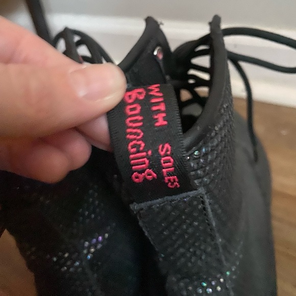 Dr Martens Delaney Black Metallic Rainbow 8-Eye Side Zip Boots-Size 5M - Picture 7 of 11